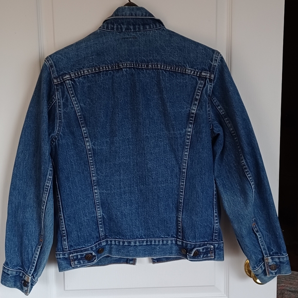VINTAGE LEVI'S TRUCKER DENIM JACKET SIZE 36 0961-19 MADE IN CANADA - Picture 3 of 16